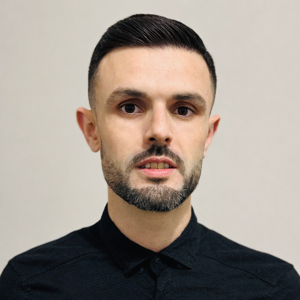 Portrait de Atef SAADI